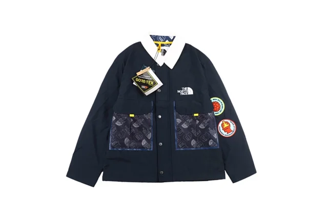The North Face Jackets Brain Dead 76 Mountain Chore Jacket product detail image 4