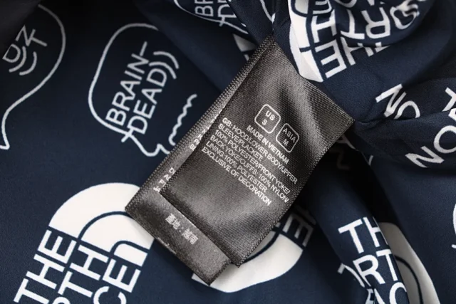 The North Face Jackets Brain Dead 76 Mountain Chore Jacket product detail image 11