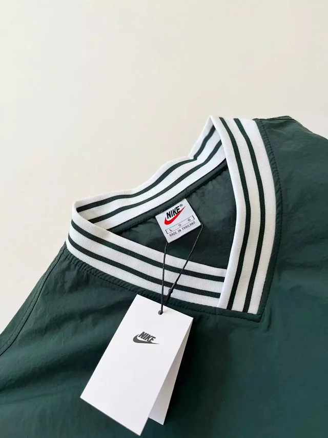 Nike Jackets V-Neck Striped-Trim Pullover Windbreaker product detail image 11