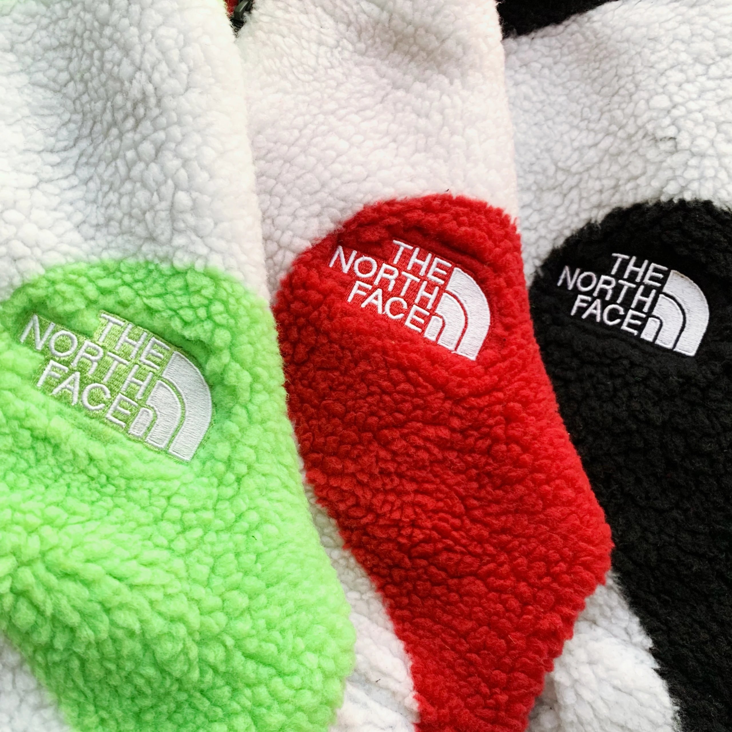 Supreme x The North Face Yin Yang Sherpa Fleece Jacket Black / White Outerwear - 5