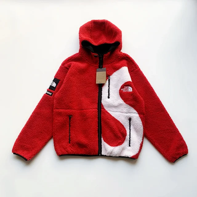 The North Face Jackets Hooded Sherpa Fleece Jacket product detail image 3