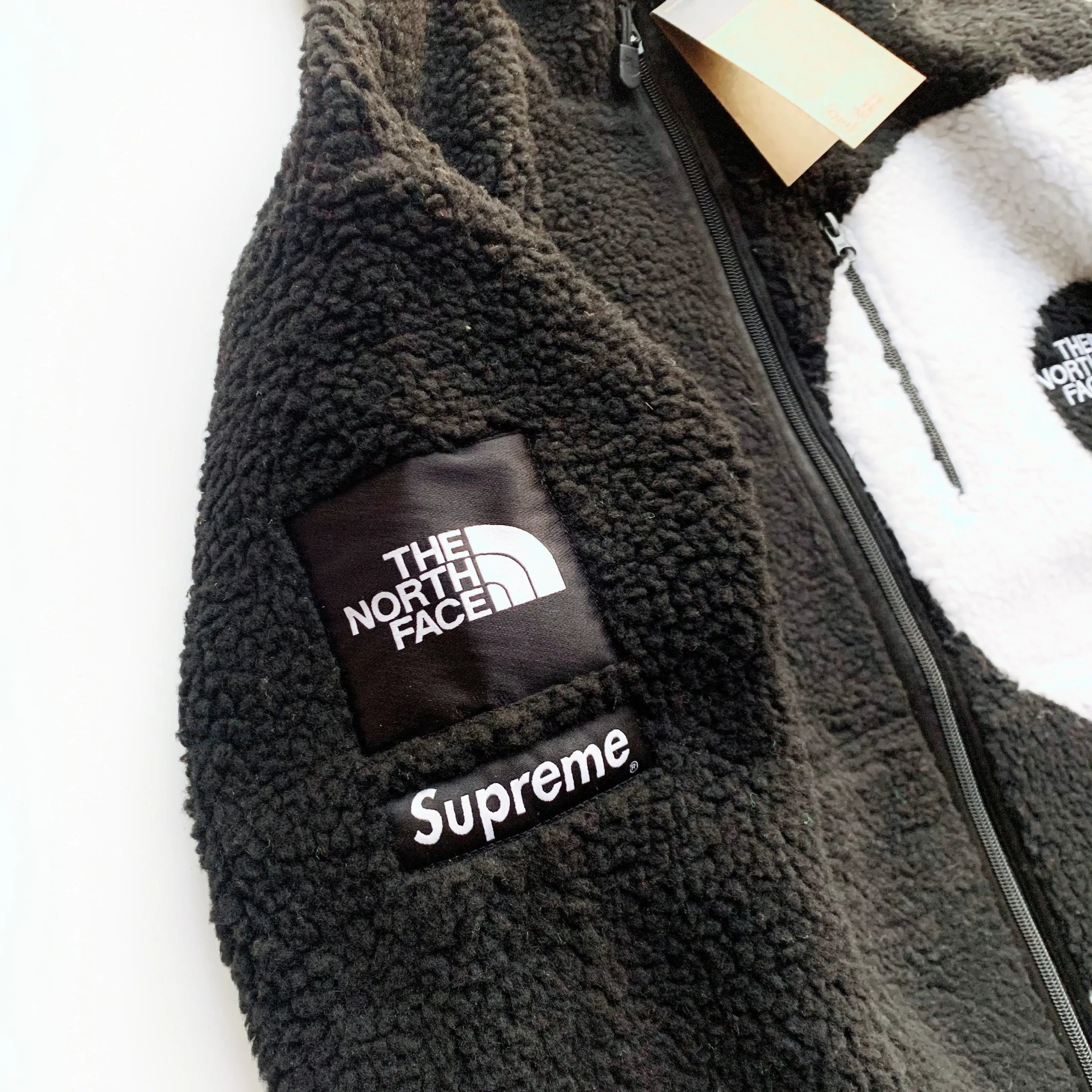 Supreme x The North Face Yin Yang Sherpa Fleece Jacket Black / White Outerwear - 7