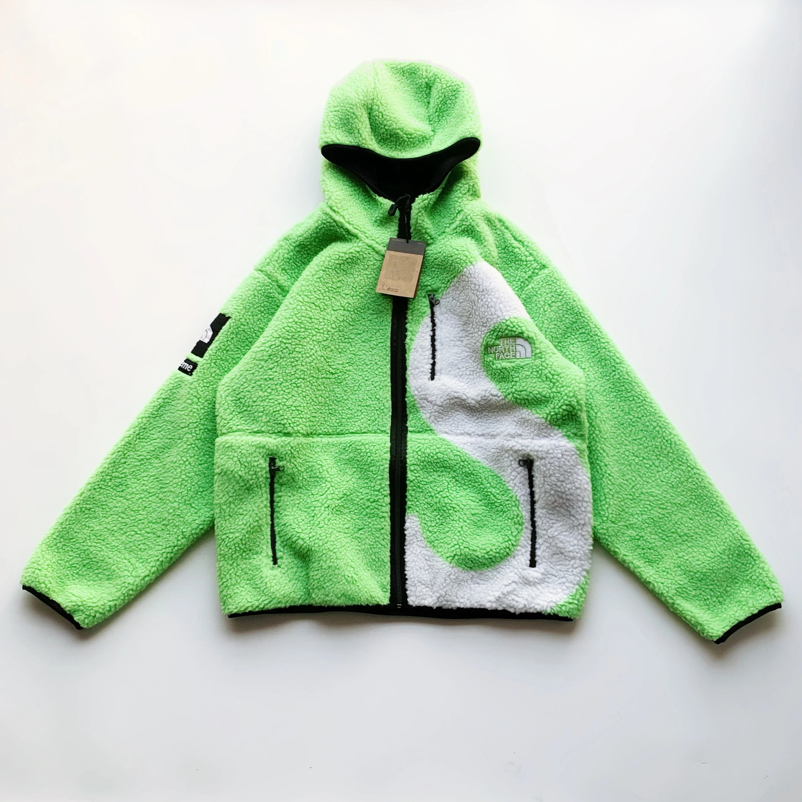 Supreme x The North Face Yin Yang Sherpa Fleece Jacket Black / White Outerwear - 4