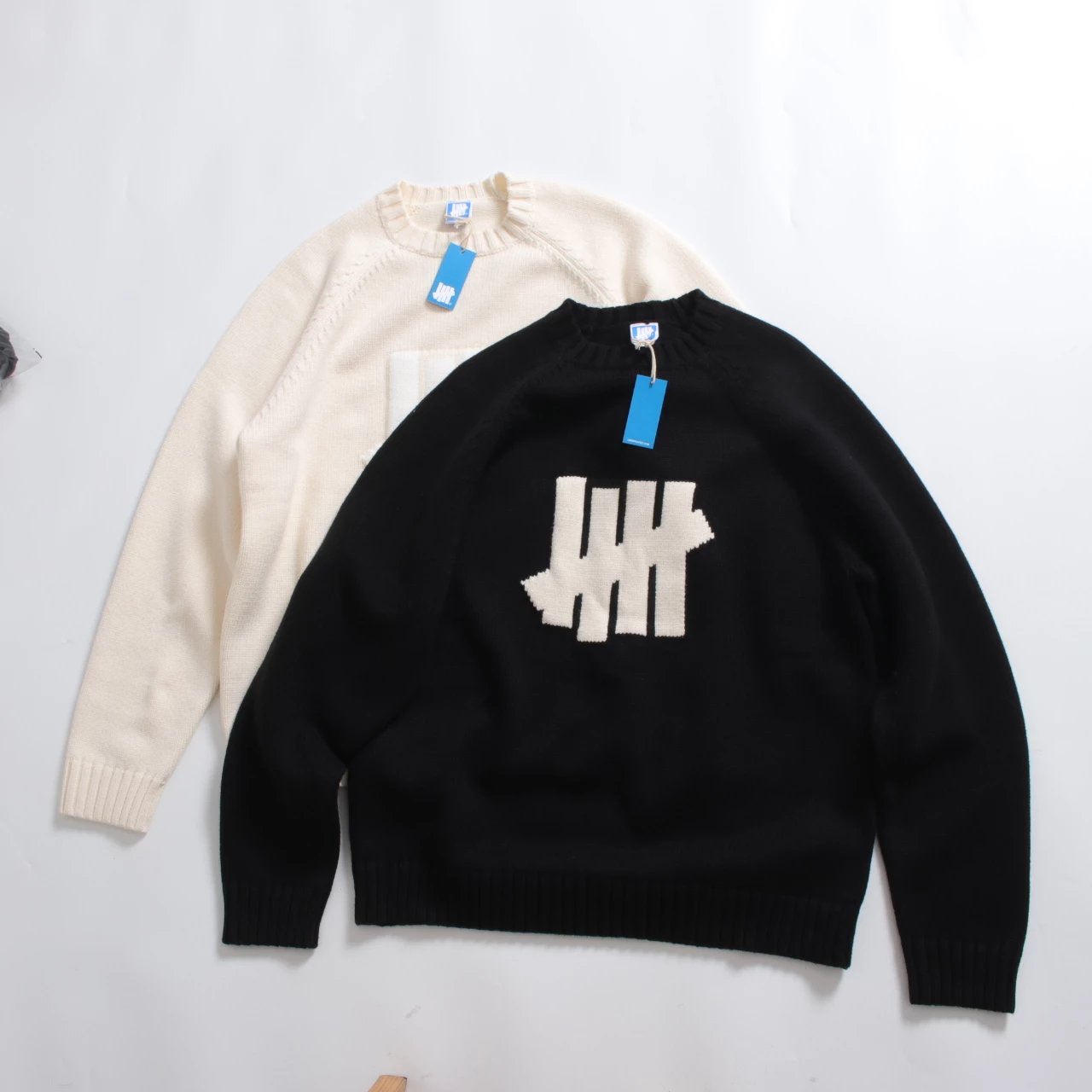 Design UNIQLO U + Undercover Knit Sweater Beige Sweater - 14