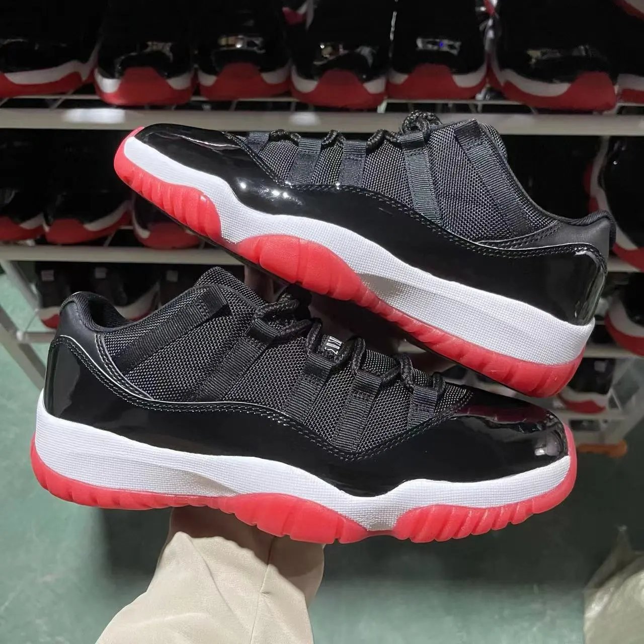 Y3 J11 Low“Bred”