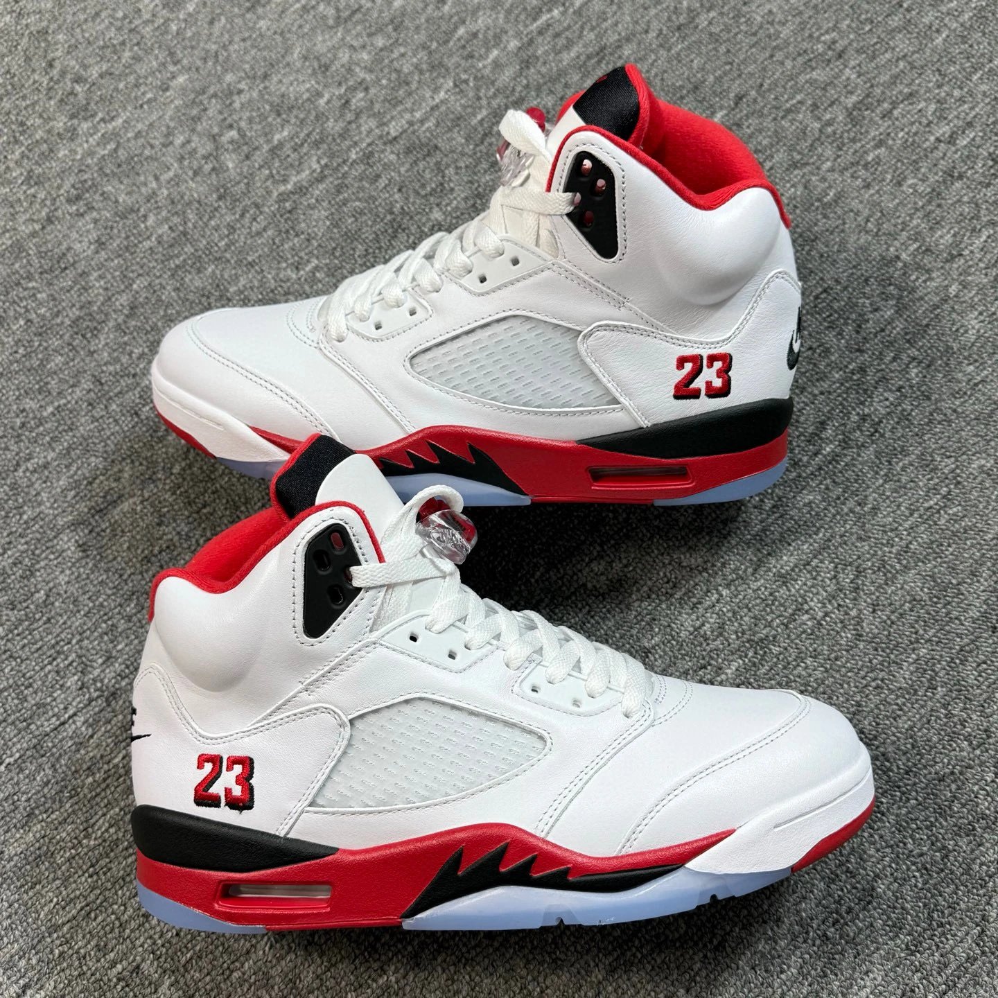 DGC J5“Fire Red”