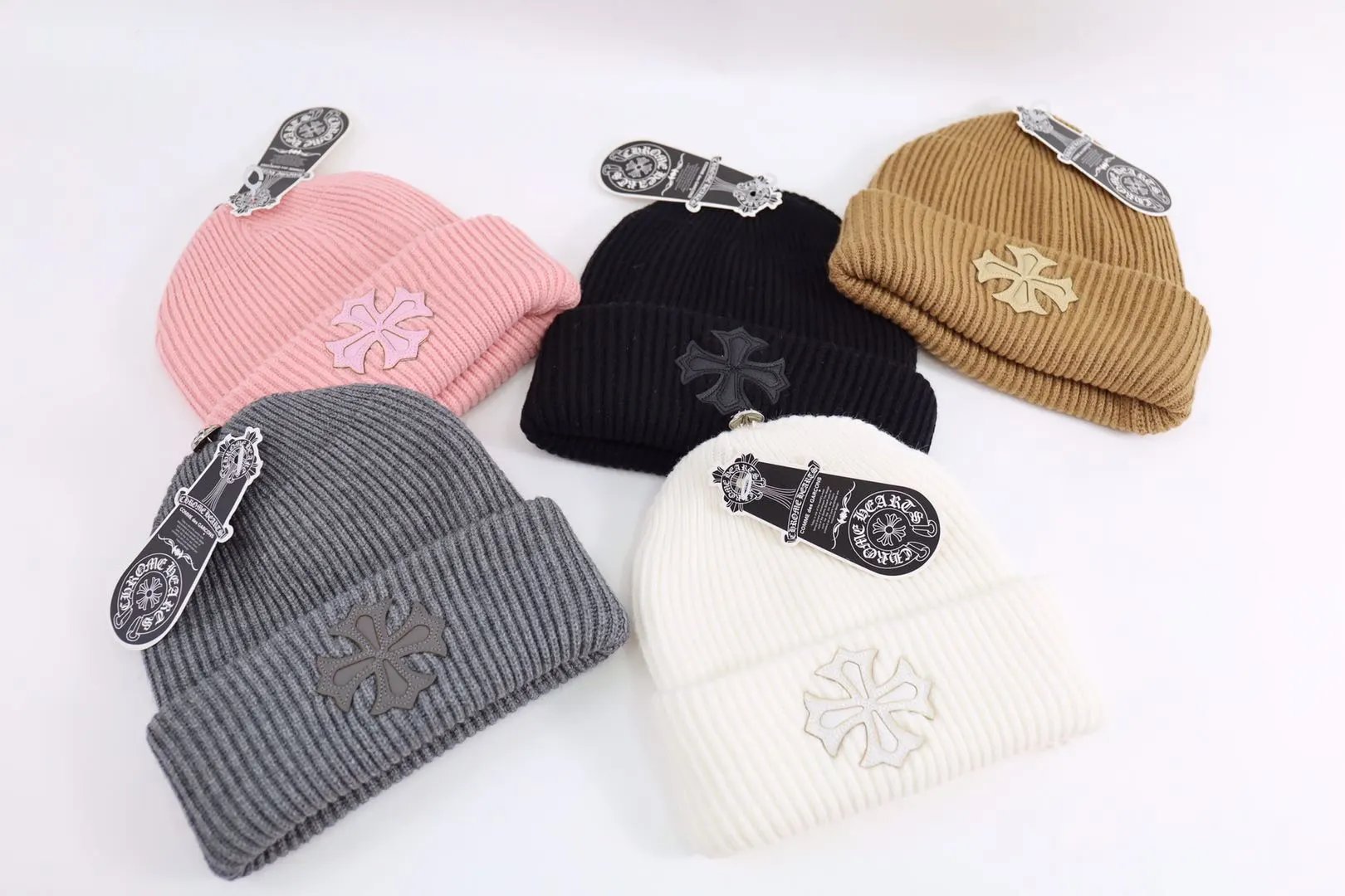 leather cross cold hat 皮标贴皮十字两折冷帽针织帽毛线帽锥形帽男女情侣款滑雪帽 黑色  白色 灰色 