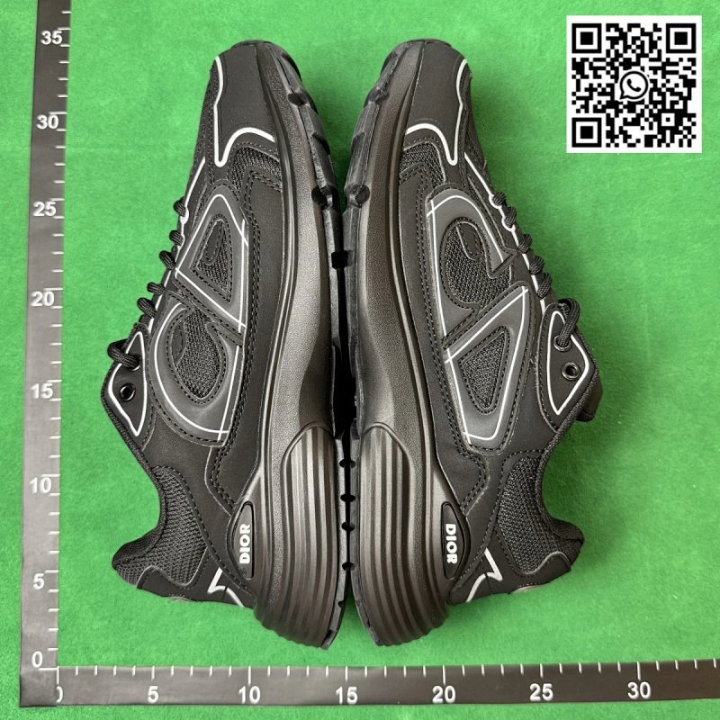 Dior Chrono Sneaker Black