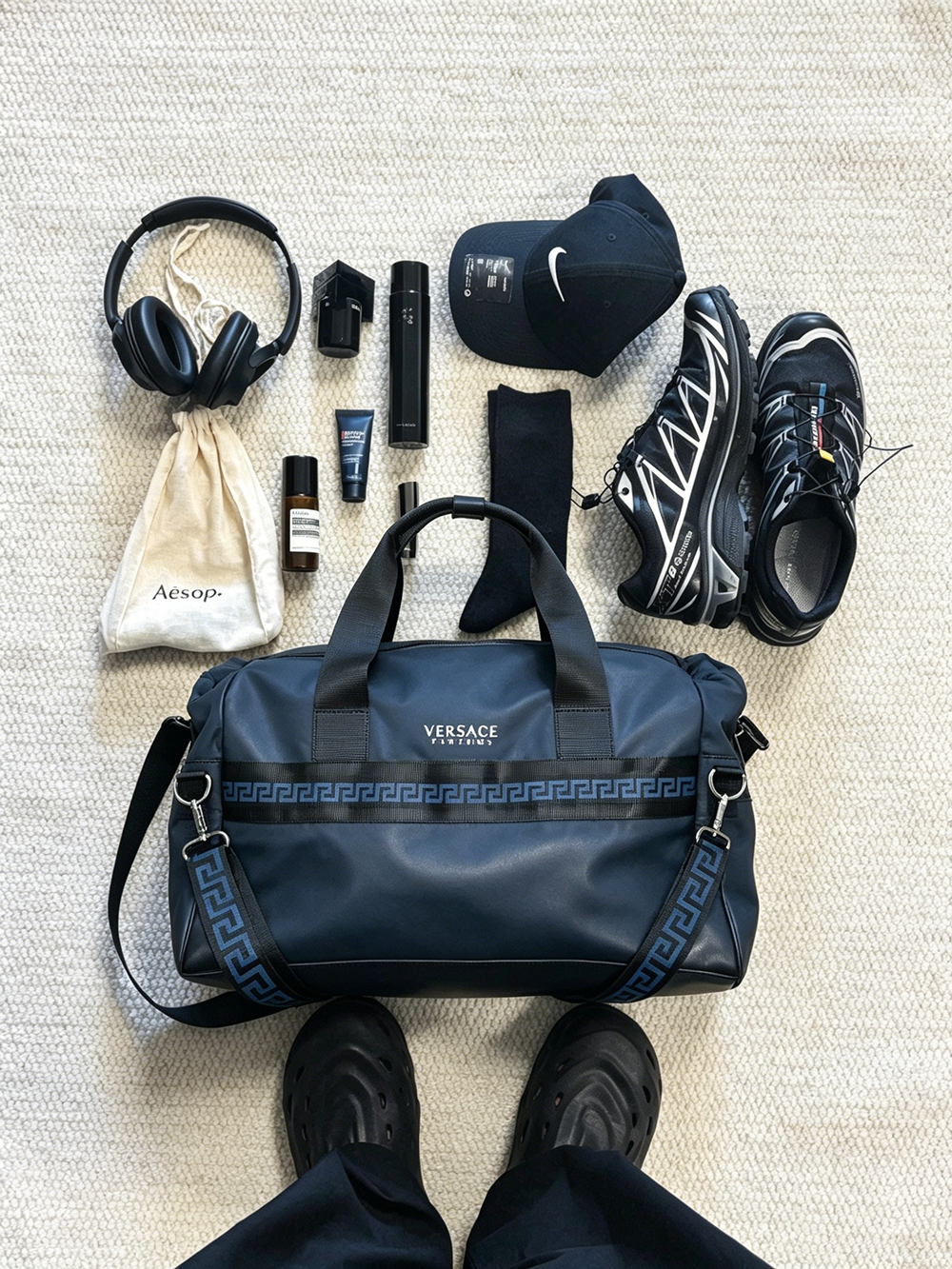 VERSE Medusa Convertible Travel Bag