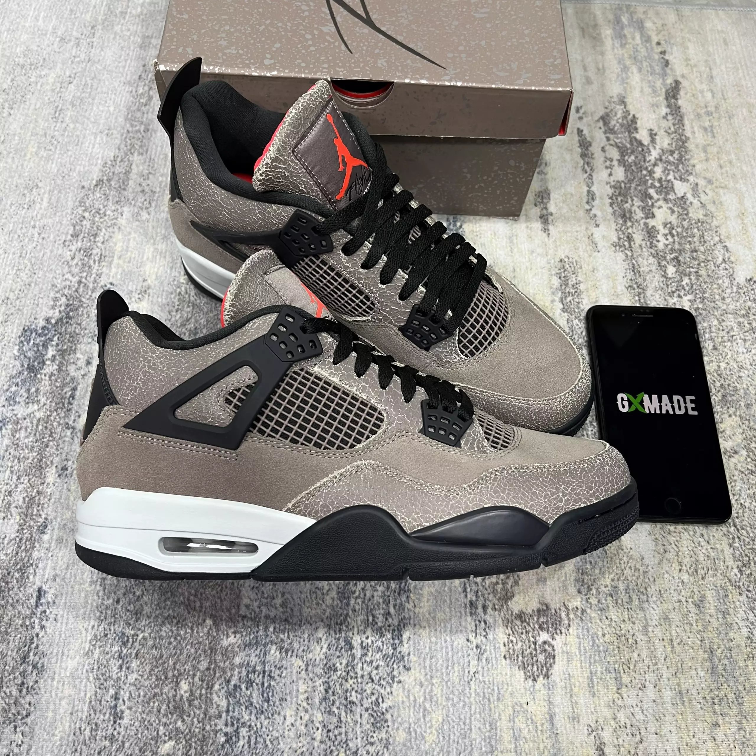 Taupe haze