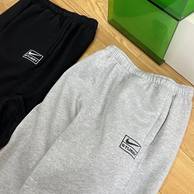NIKE Pants: seller detail photo 2