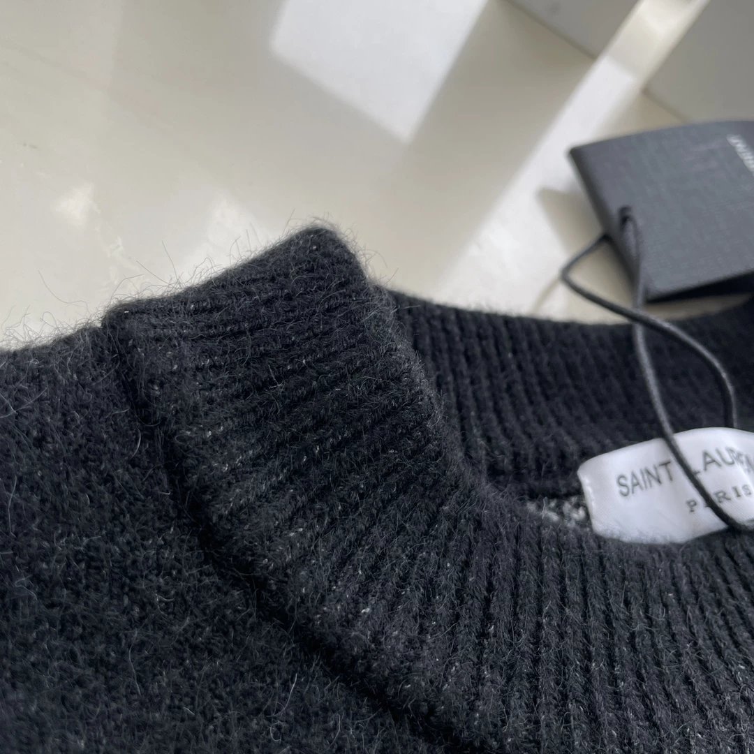 8888 Yves Saint Laurent YSL 圣罗兰限定款草写提花休闲毛衣 8