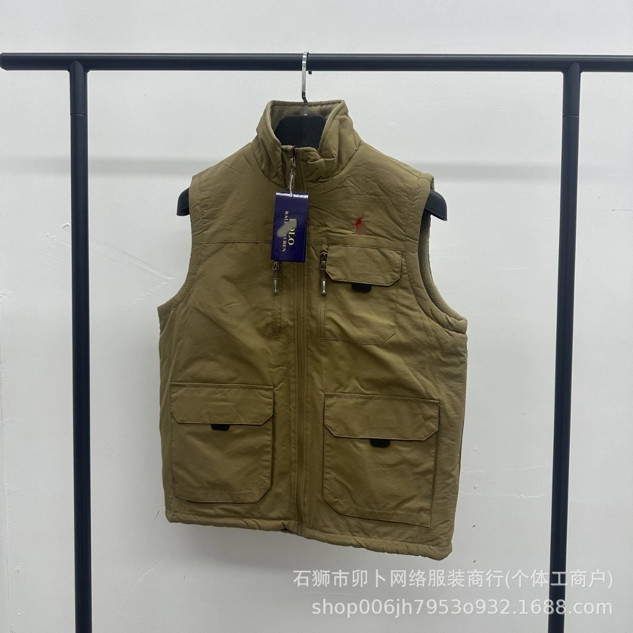 Men's Utility Gilet with Multiple Pockets photo 4