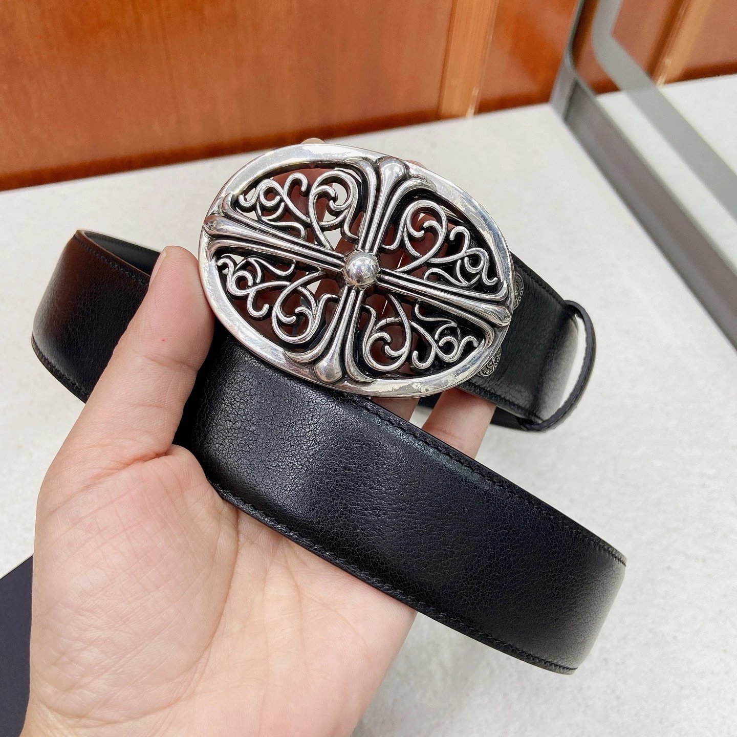 Metal Buckle Leather Belt photo 6