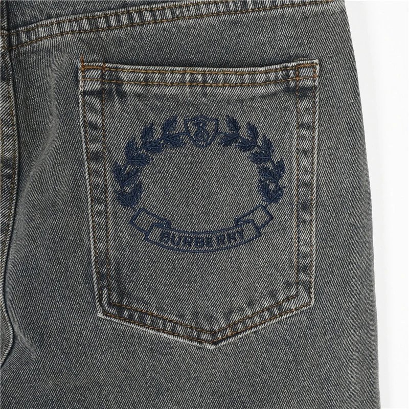 Straight Jeans with Pocket Embroidery photo 5