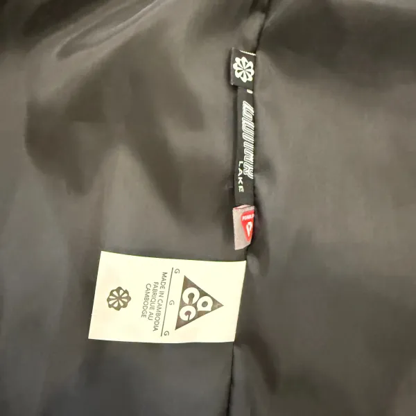 Nike ACG Primaloft Puffer Vest Black - 9