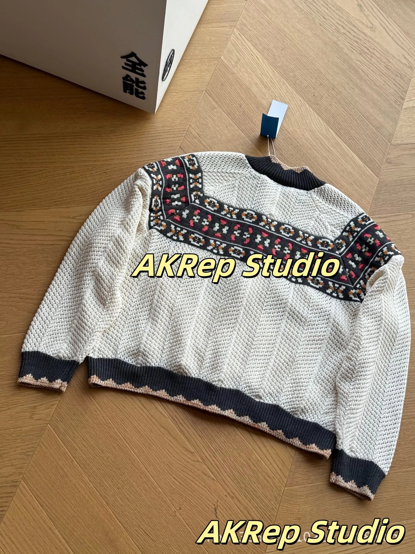 Ethnic Crochet Knit Cardigan and Shorts Set photo 8