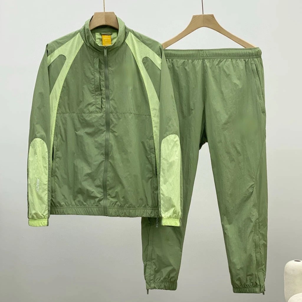 Woven Couple Windproof Sport Tracksuit photo 3