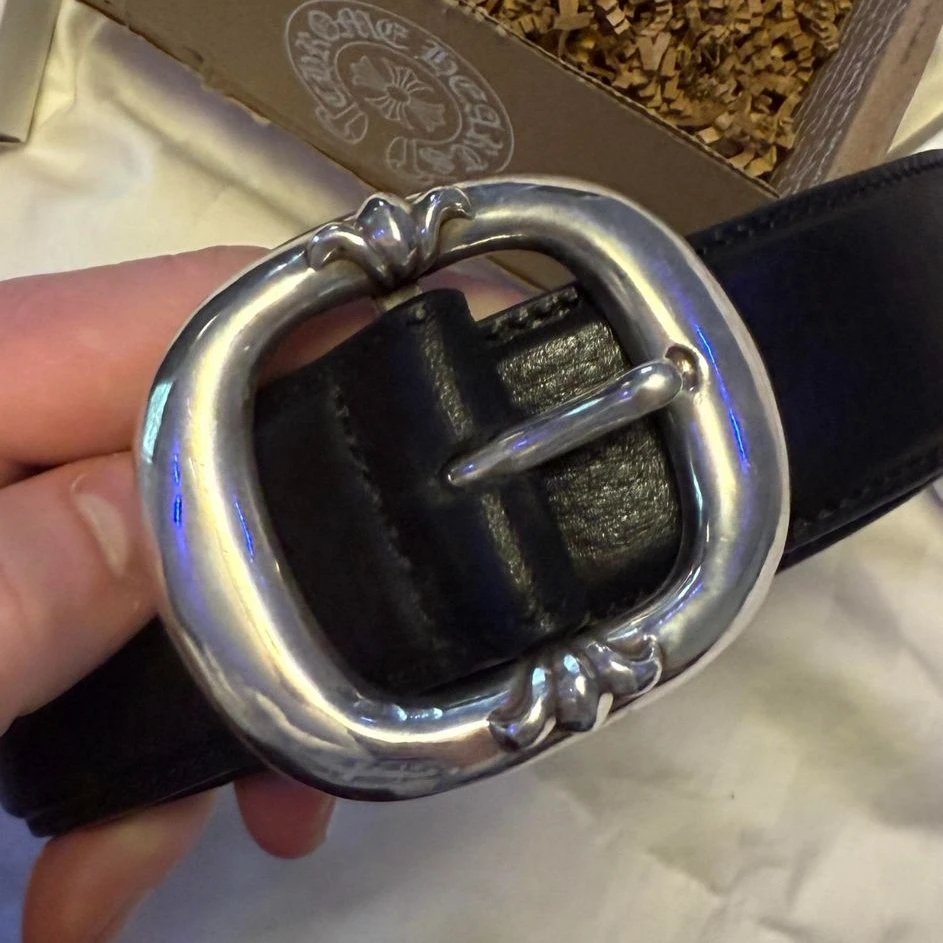 Metal Buckle Leather Belt photo 5