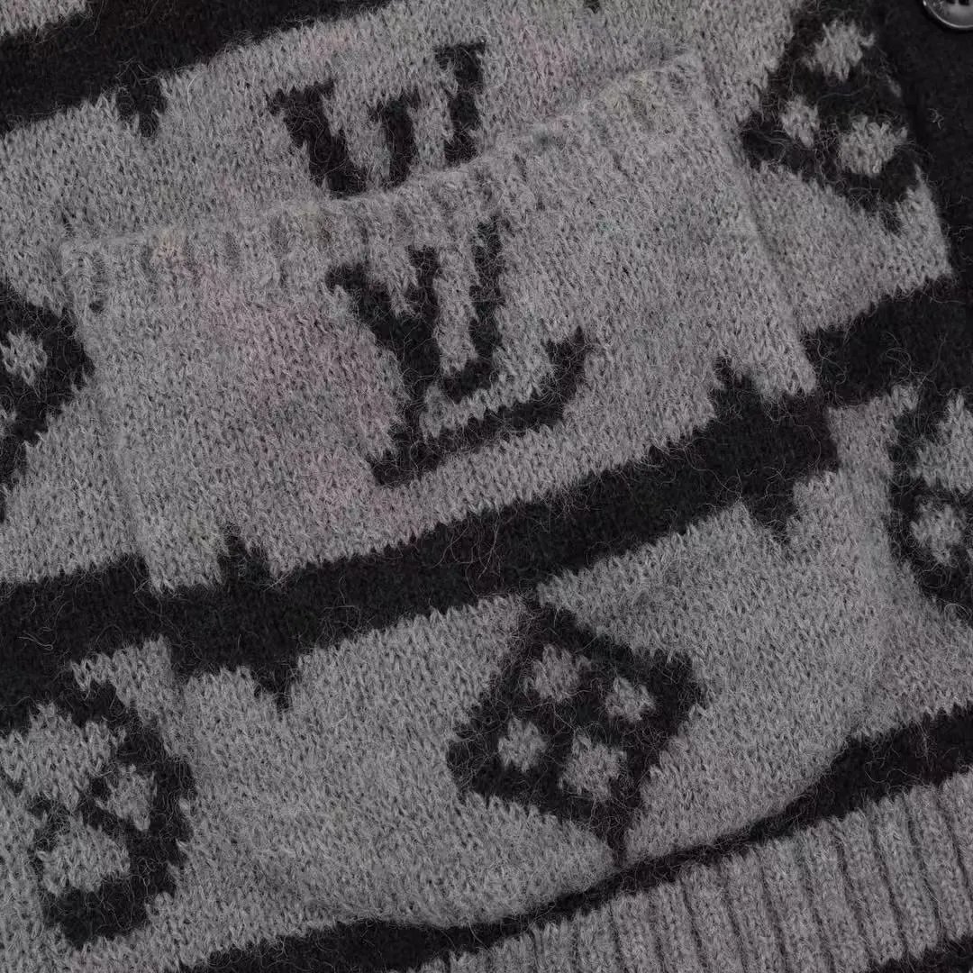 Cashmere Cardigan photo 7