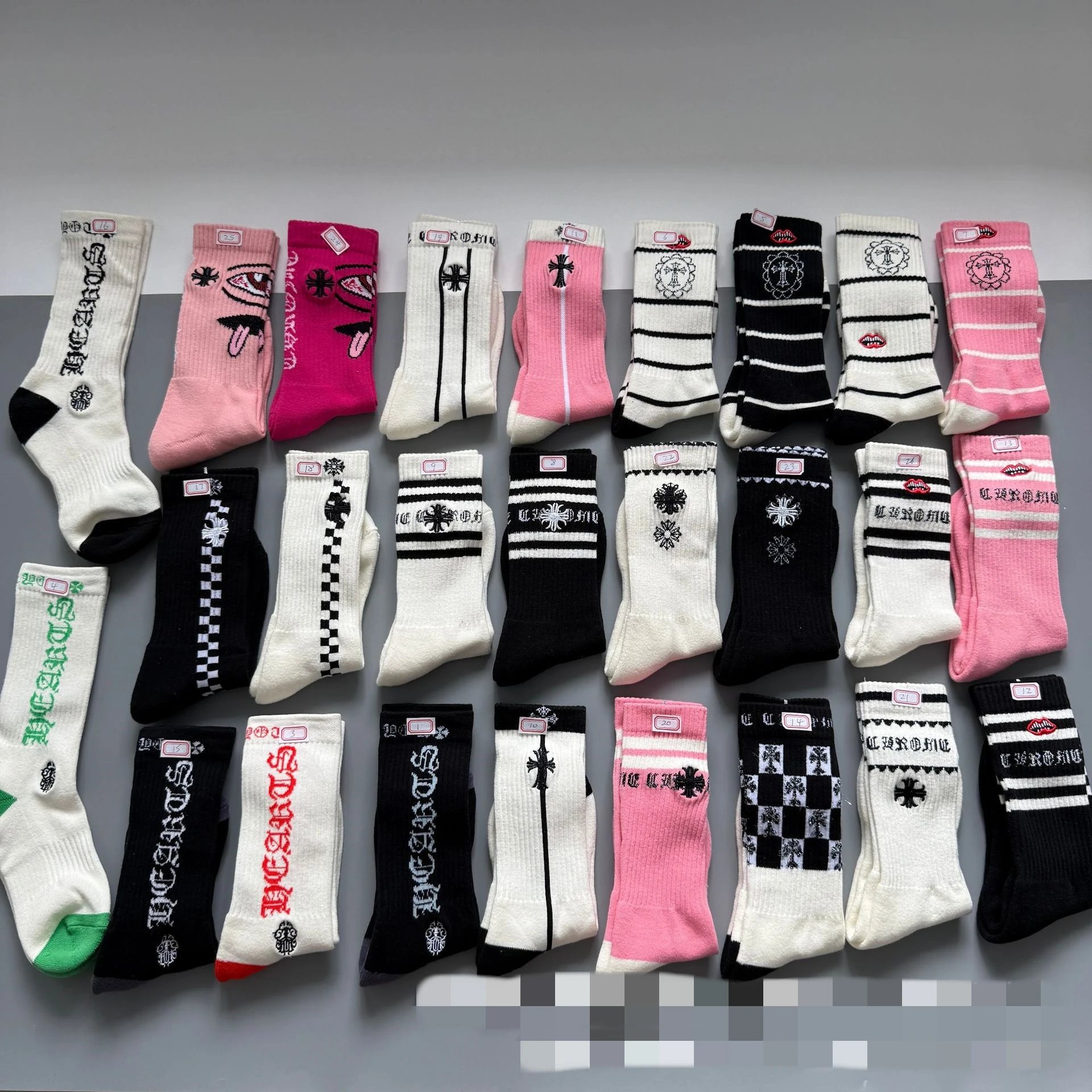 Striped Letter Red Lip Embroidered Sports Socks