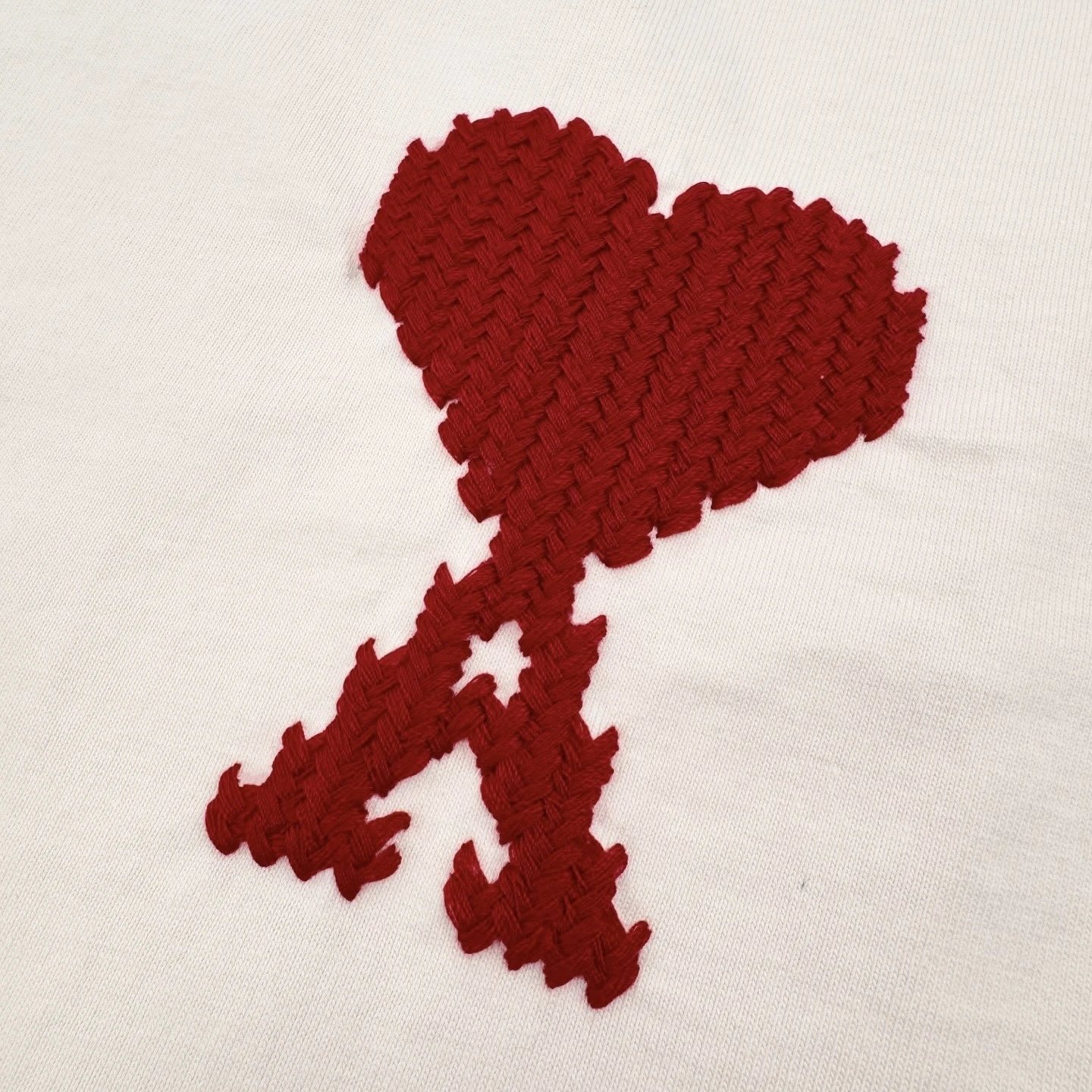 Heart Embroidery T-Shirt photo 4