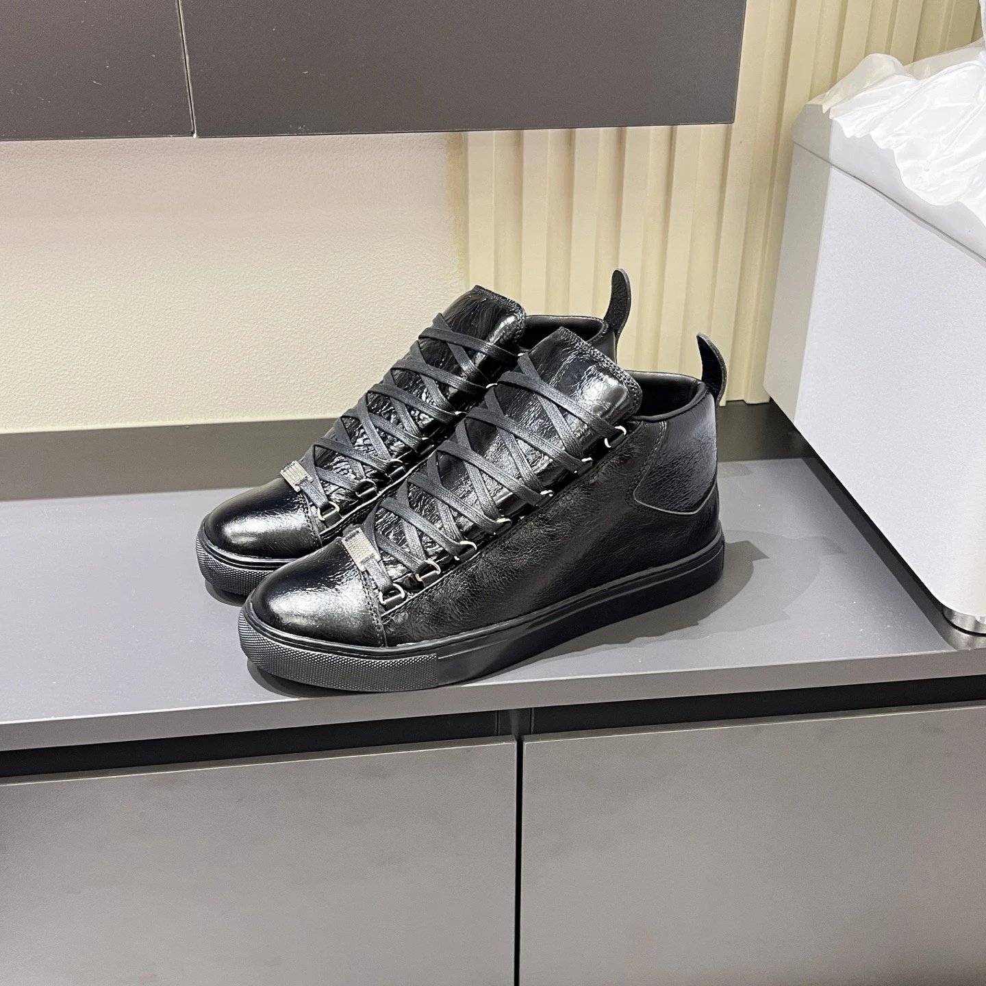 High Top Leather Casual Shoe photo 3