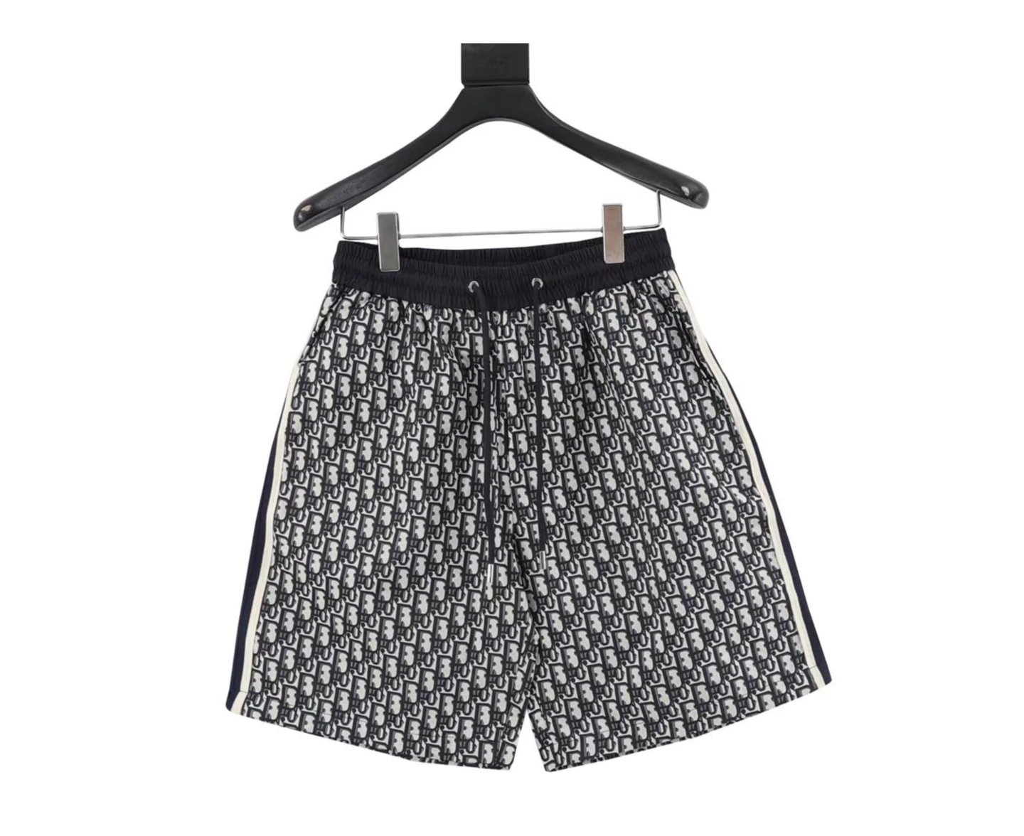 Cargo Pocket Badge Shorts photo 3