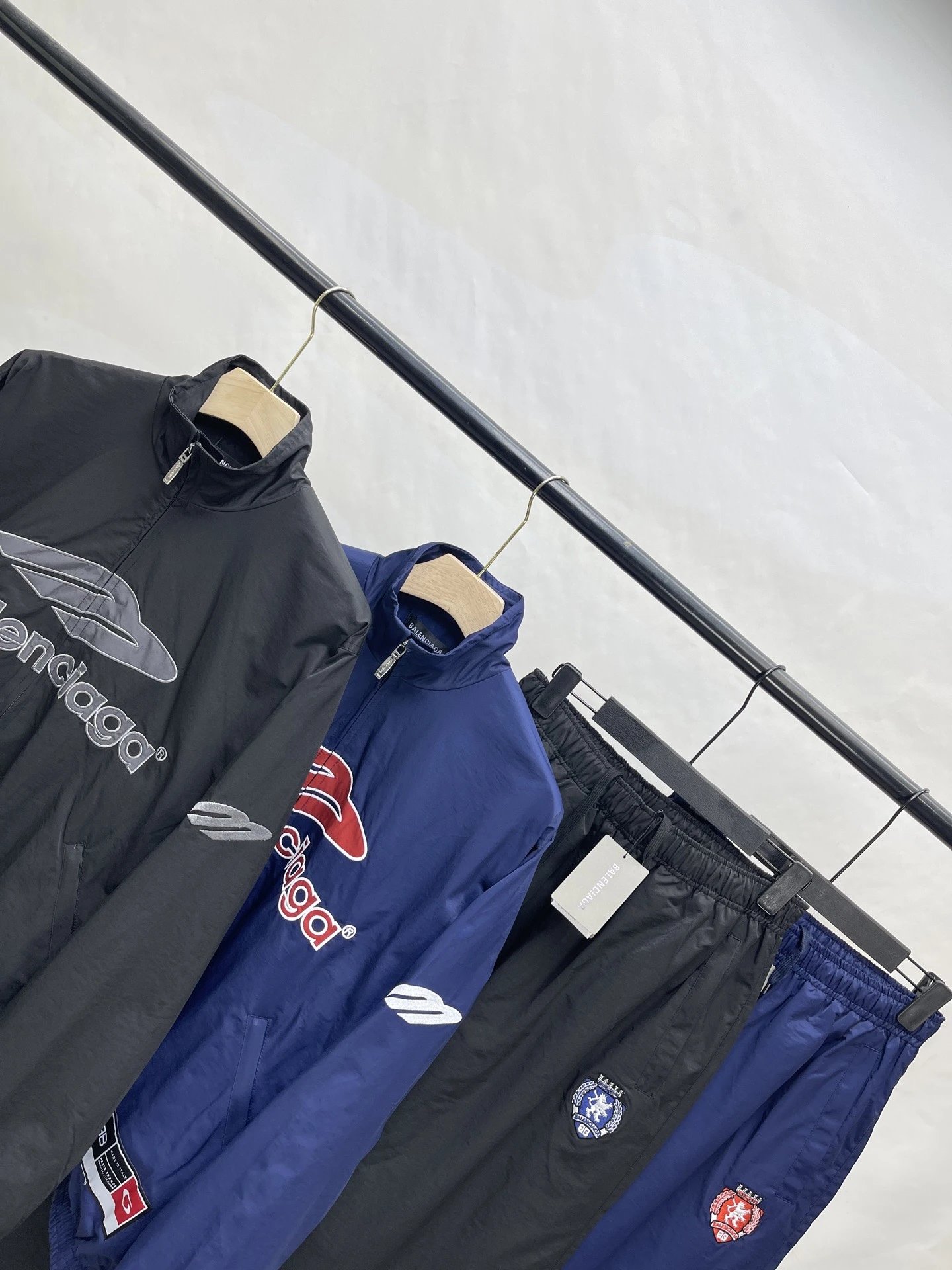 Logo Embroidery Soccer Tracksuit photo 6