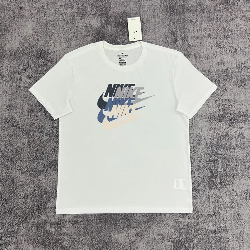 Nike T-Shirts Short-Sleeve Graphic Logo T-Shirt — 40