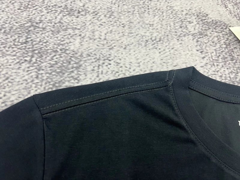 Nike T-Shirts Short-Sleeve Graphic Logo T-Shirt image 6