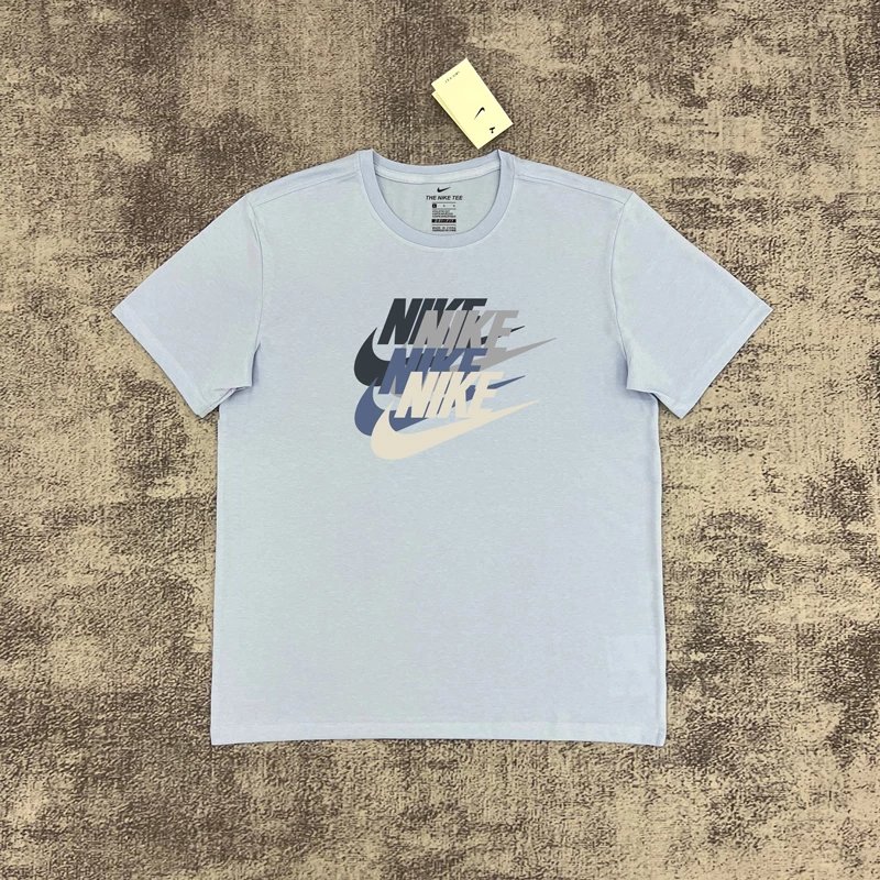 Nike T-Shirts Short-Sleeve Graphic Logo T-Shirt — 38