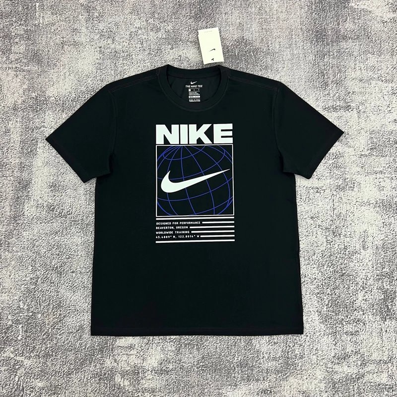 Nike T-Shirts Short-Sleeve Graphic Logo T-Shirt image 2