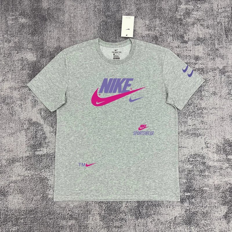 Nike T-Shirts Short-Sleeve Graphic Logo T-Shirt — 15