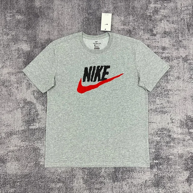 Nike T-Shirts Short-Sleeve Graphic Logo T-Shirt product detail image 52