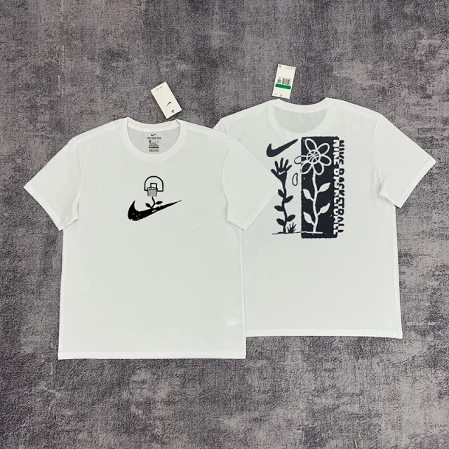 Nike T-Shirts Short-Sleeve Graphic Logo T-Shirt product detail image 44
