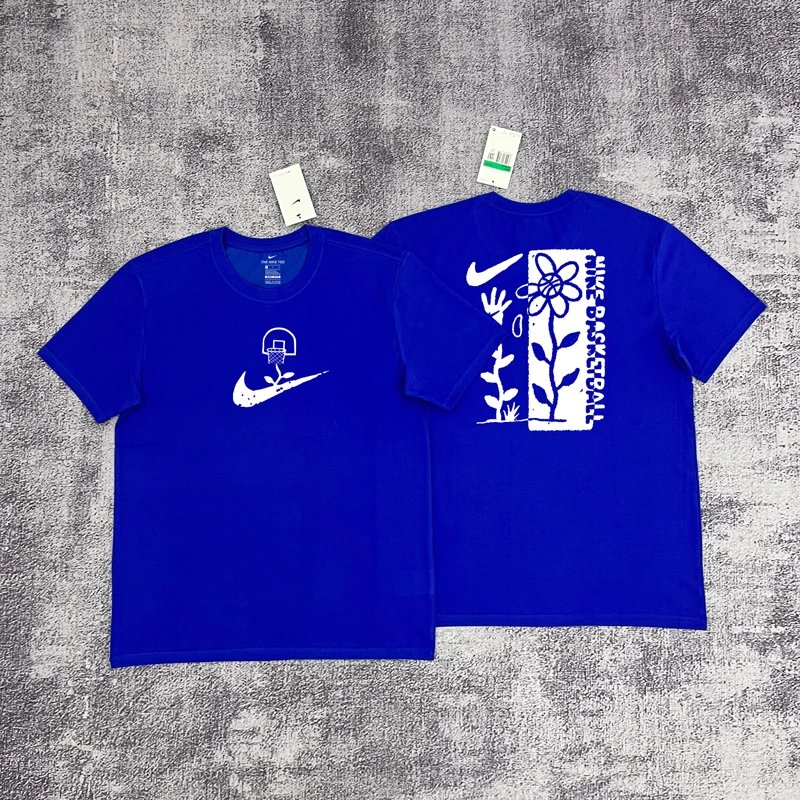 Nike T-Shirts Short-Sleeve Graphic Logo T-Shirt — 6