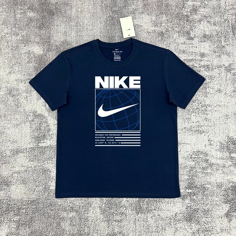 Nike T-Shirts Short-Sleeve Graphic Logo T-Shirt — 31