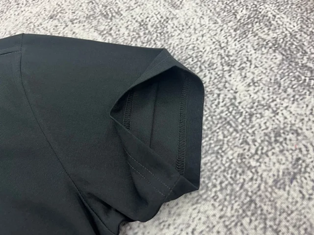 Nike T-Shirts Short-Sleeve Graphic Logo T-Shirt product detail image 8