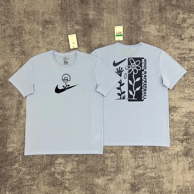 Nike T-Shirts Short-Sleeve Graphic Logo T-Shirt product detail image 49