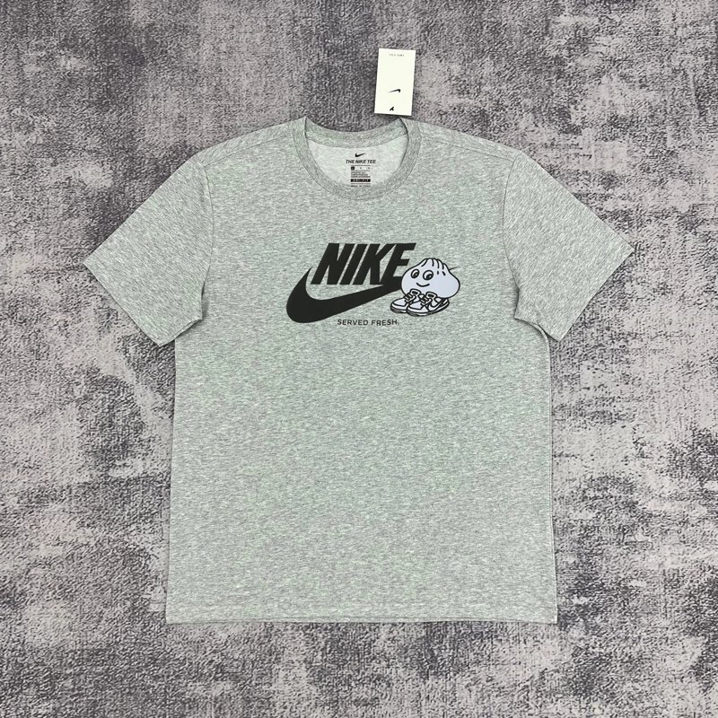 Nike T-Shirts Short-Sleeve Graphic Logo T-Shirt — 18