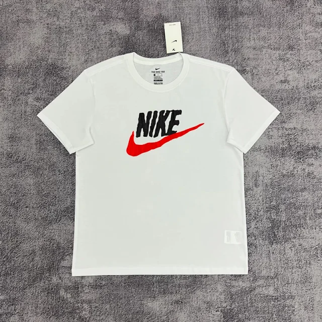 Nike T-Shirts Short-Sleeve Graphic Logo T-Shirt product detail image 51