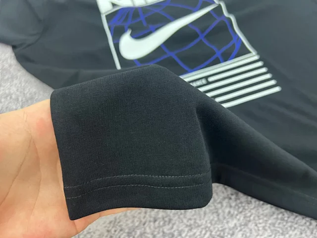 Nike T-Shirts Short-Sleeve Graphic Logo T-Shirt product detail image 12