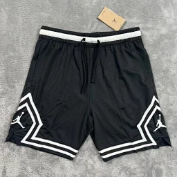 thumbnail for 1:1 American shorts quality details quality picture‼ ️‼️ ️ The highest quality and three standards are complete ️ Color spot on sale Size XS-4XL welcome to buy ️‍
