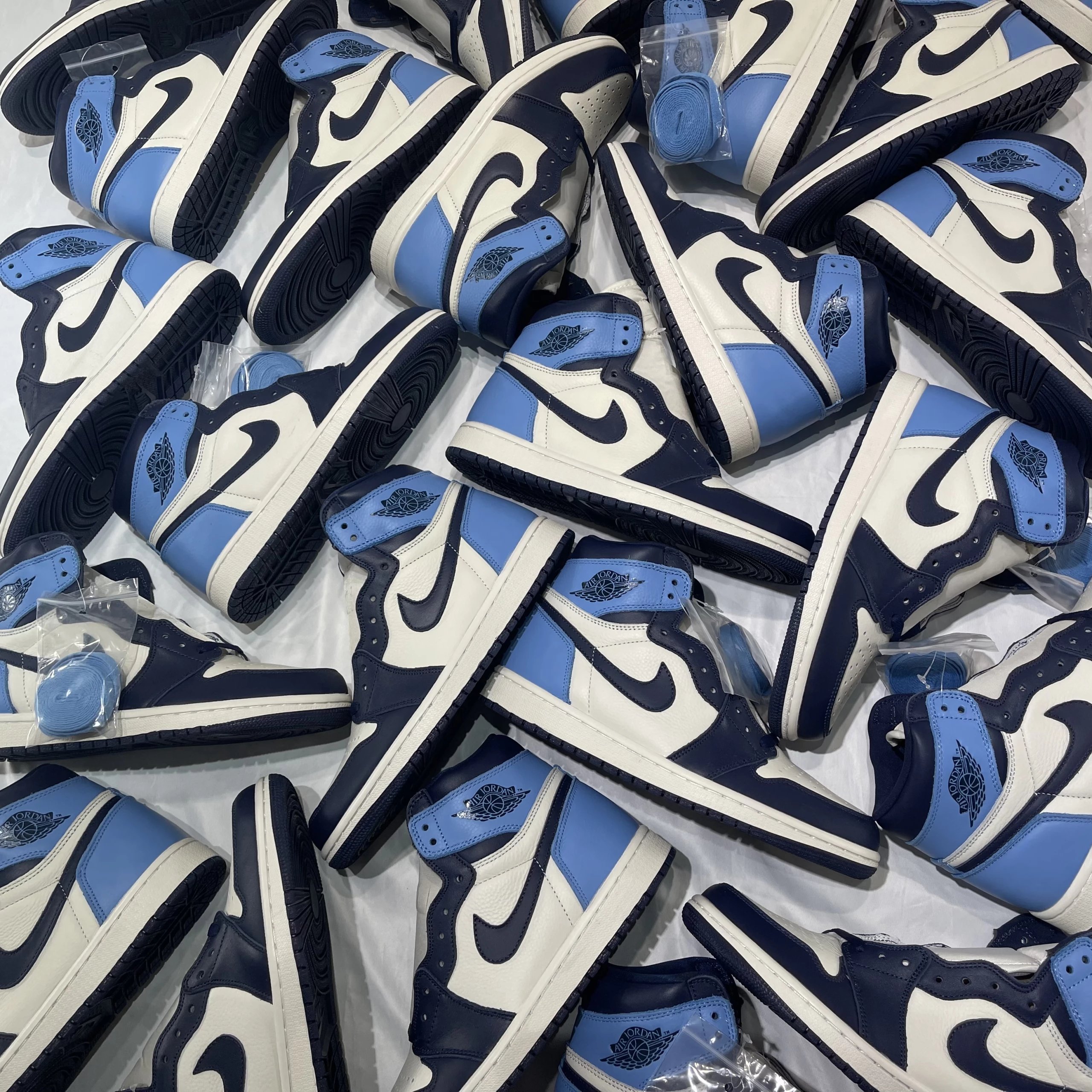 Jordan 1 Black Obsidian