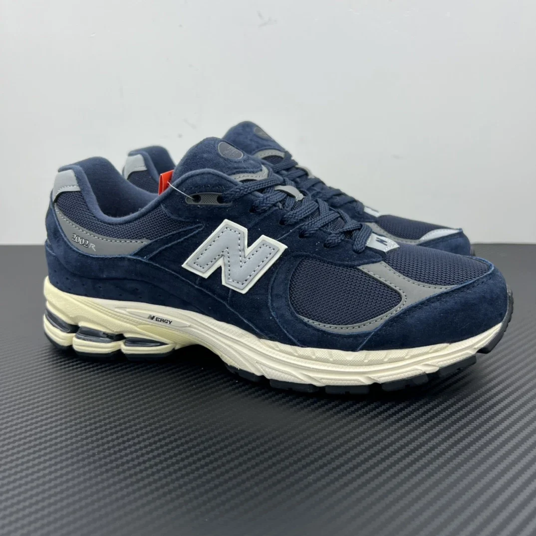 New Balance 2002