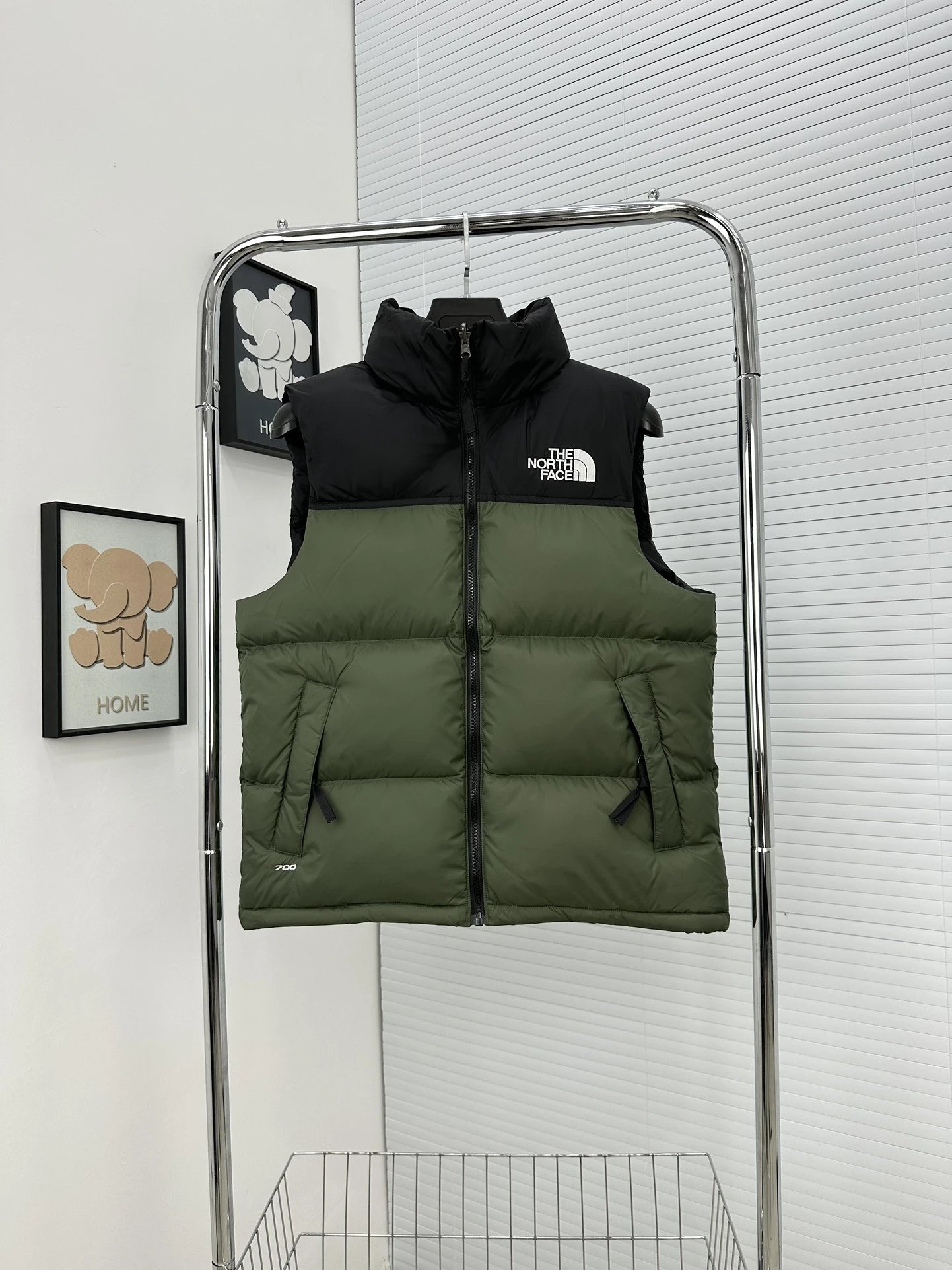 96 Horse Forest Green