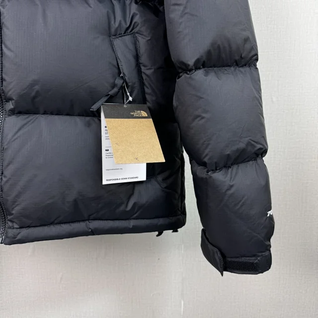 The North Face Down Jackets 1996 hooded color-block puffer product detail image 97