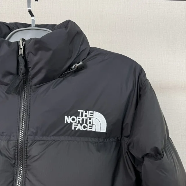 The North Face Down Jackets 1996 hooded color-block puffer product detail image 96