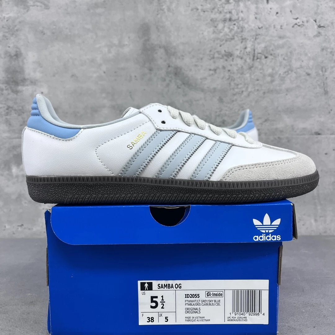 White/Light Blue ID2055